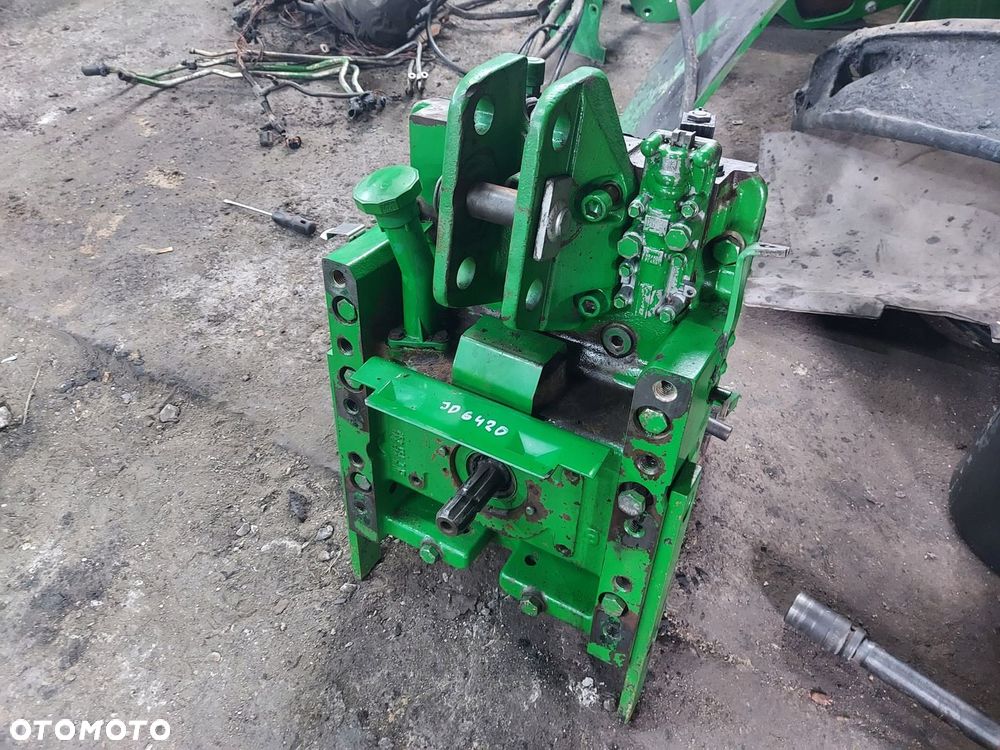 WOM TYŁ WAŁEK ODBIORU MOCY L115171 L153497 JOHN DEERE 6420 2002r - 2