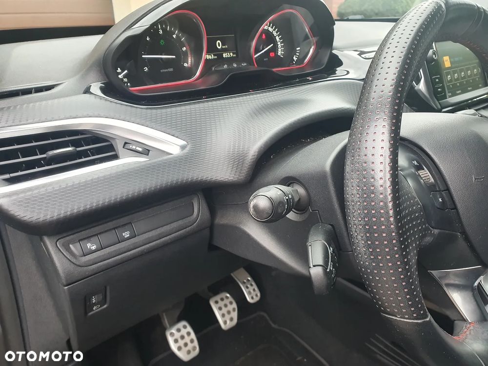Peugeot 2008 BlueHDi FAP 120 STOP & START GT-Line Edition - 21