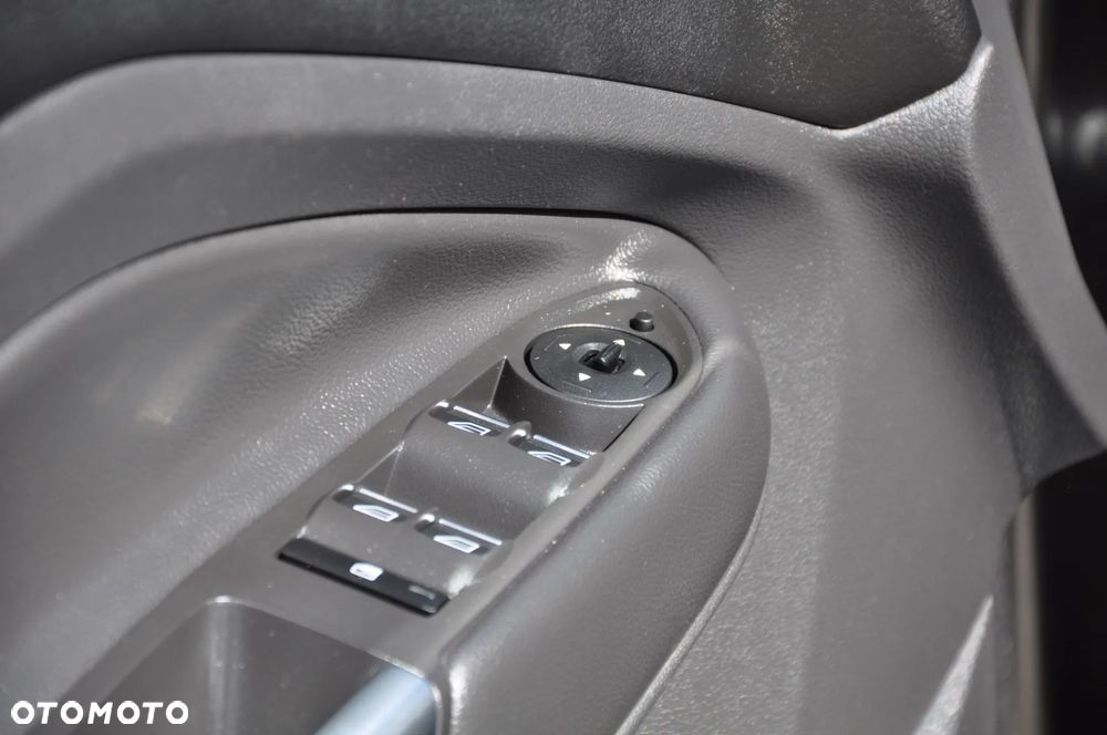 Ford Kuga 2.0 TDCi 4x4 ST-Line - 25