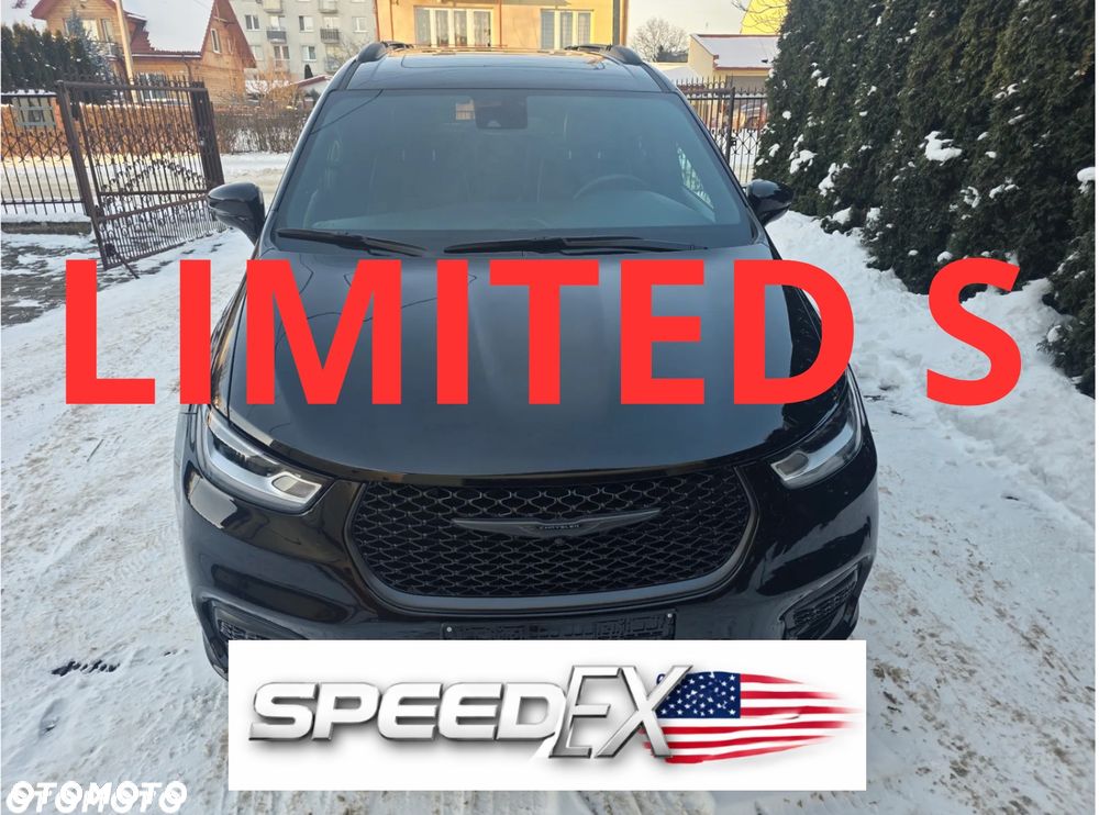 Chrysler Pacifica - 2