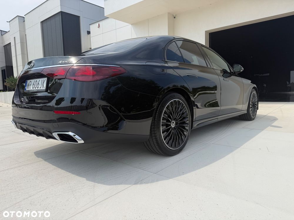 Mercedes-Benz Klasa E 220 d mHEV Exclusive 9G-Tronic - 31