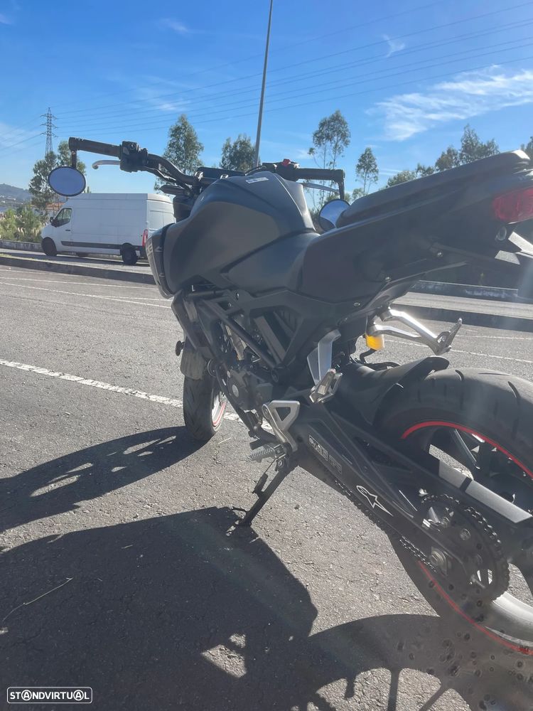 Honda CB 125 R - 3
