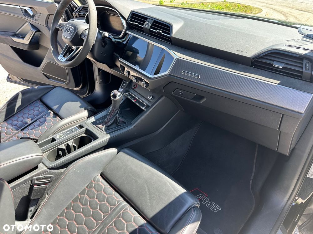 Audi RS Q3 2.5 TFSI quattro S tronic - 19