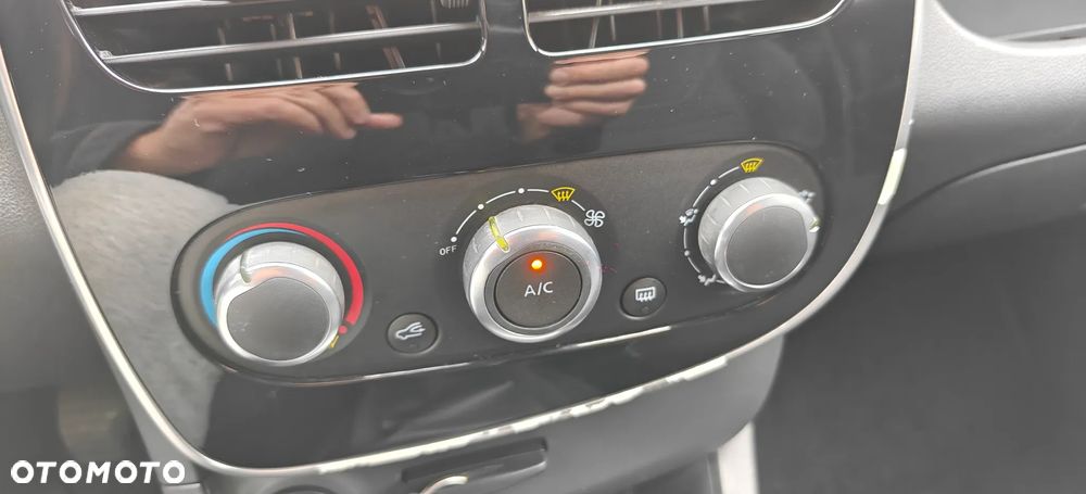 Renault Clio ver-0-9-energy-tce-limited - 18