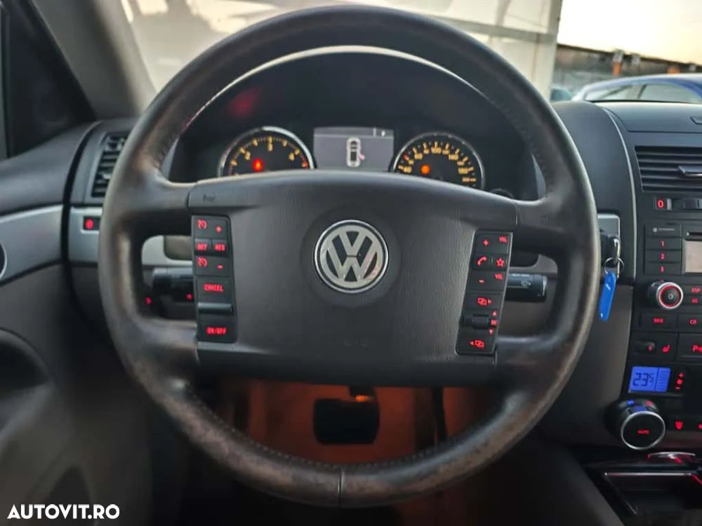 Volkswagen Touareg - 19