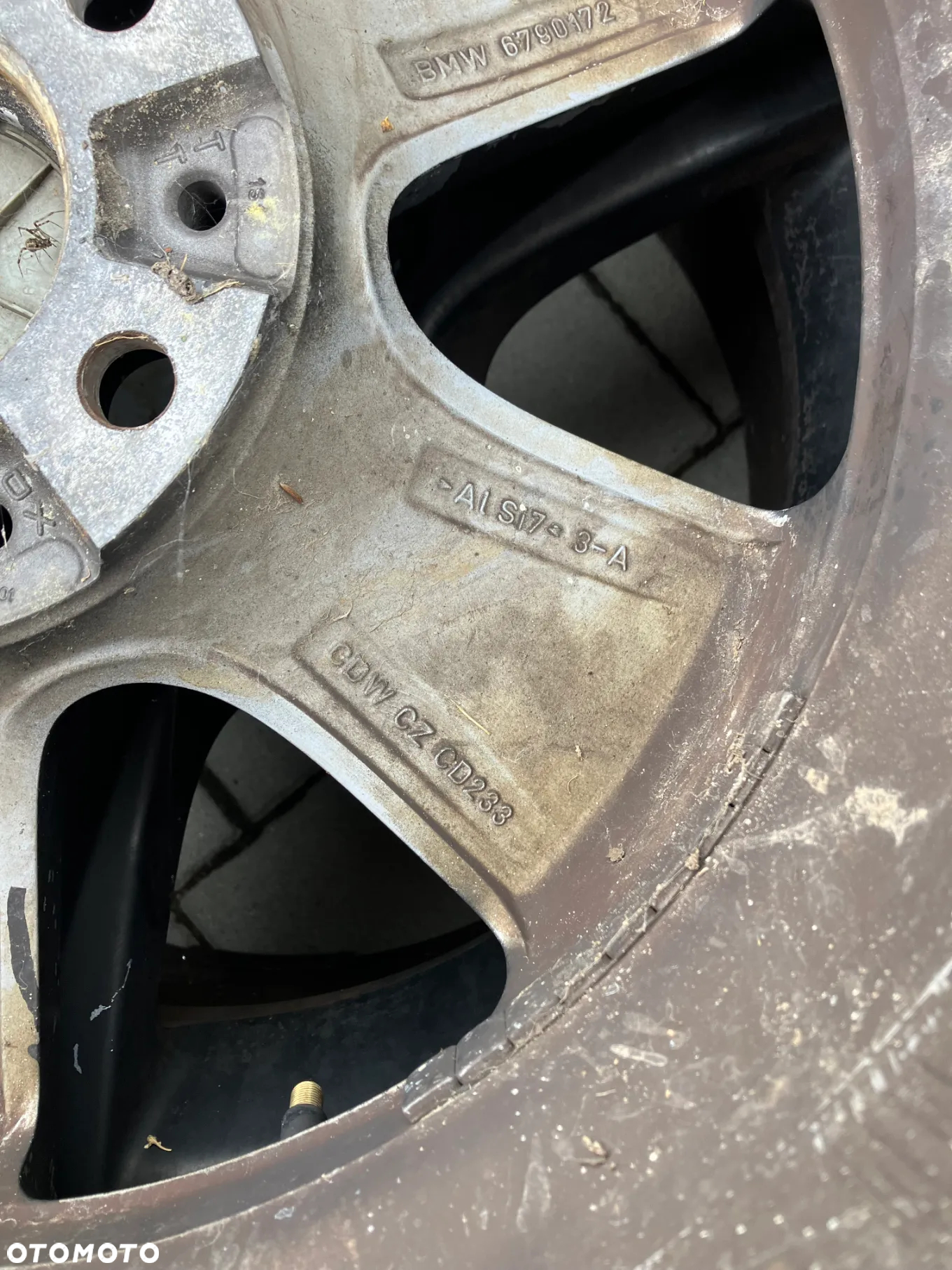 KOŁA ZIMOWE BMW E60 E61 17 CALI 5x120 225/50/17 OPONY ZIMOWE ZIMÓWKI CZARNE FELGI 6790172 IS30 8Jx17 - 8