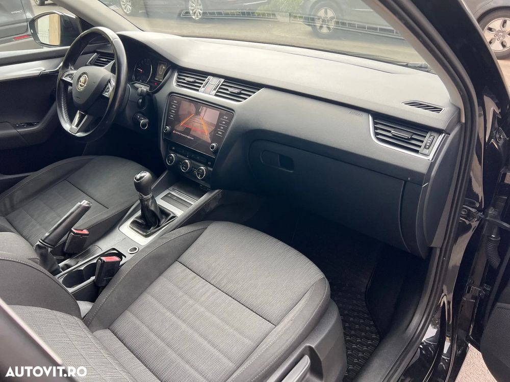 Skoda Octavia 1.6 TDI Ambition - 22