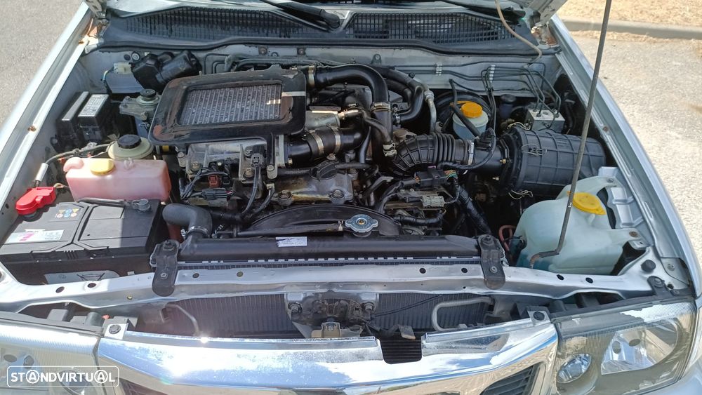 Nissan Terrano 3.0 TDi Luxury - 8