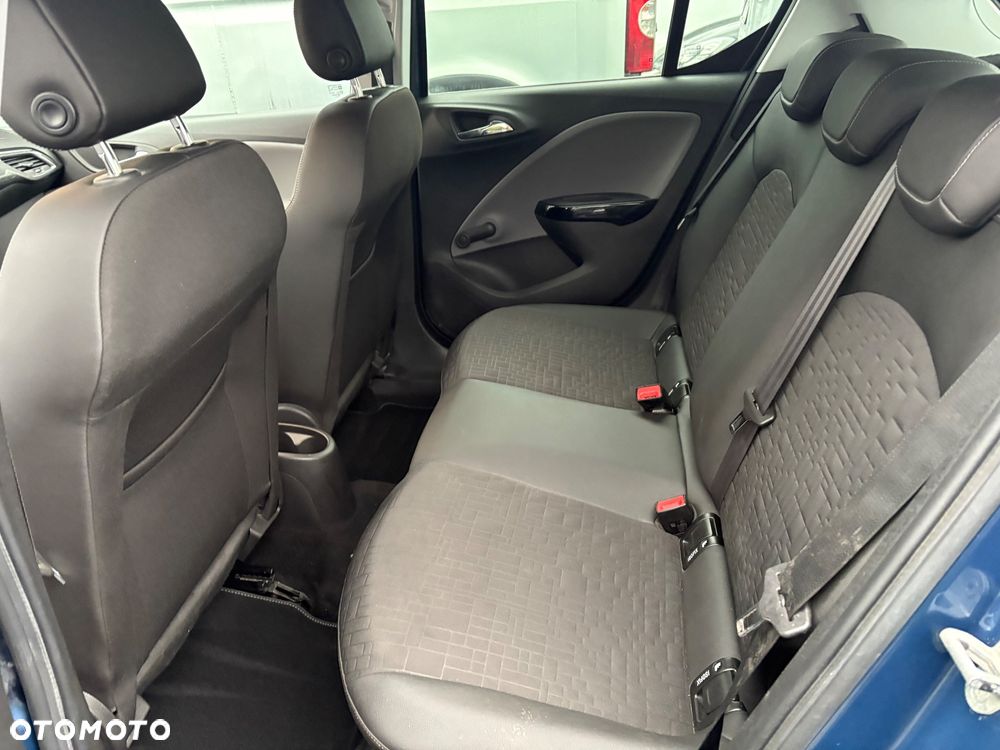 Opel Corsa 1.4 16V Cosmo - 9