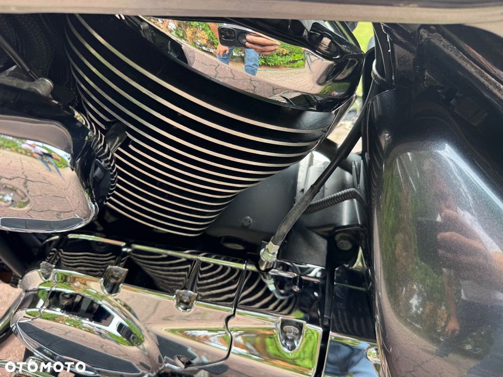 Suzuki Intruder - 19