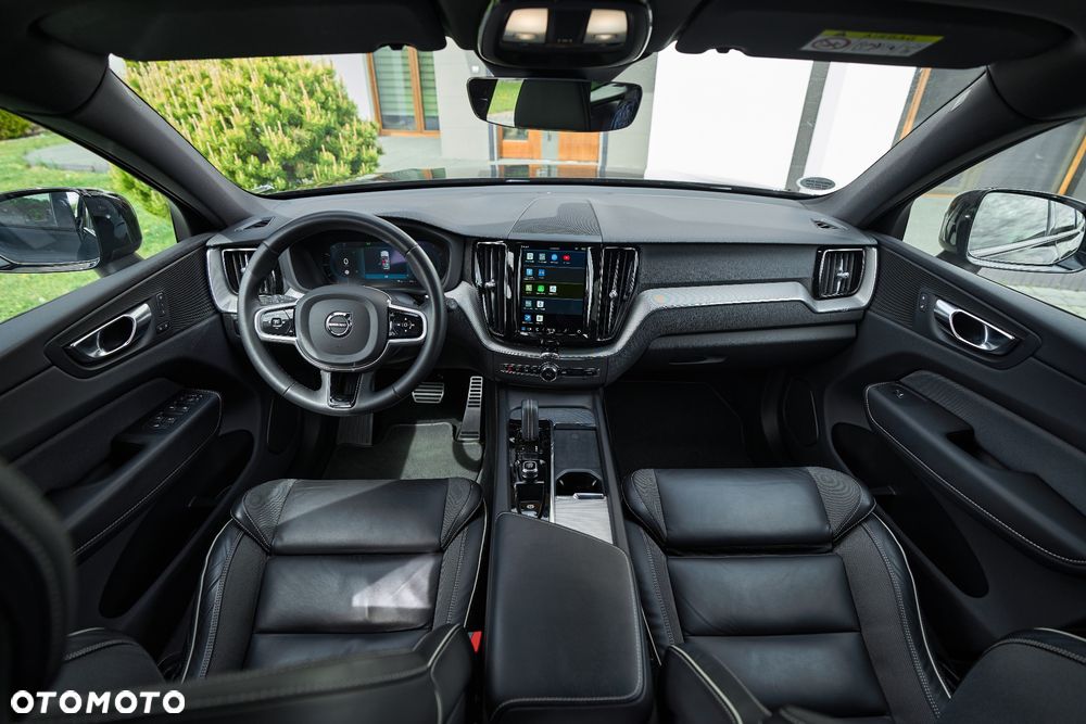 Volvo XC 60 B4 D R-Design - 24