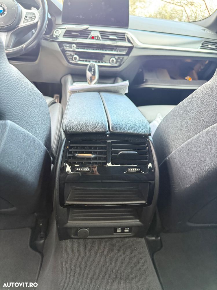 BMW Seria 5 520d xDrive AT MHEV - 17