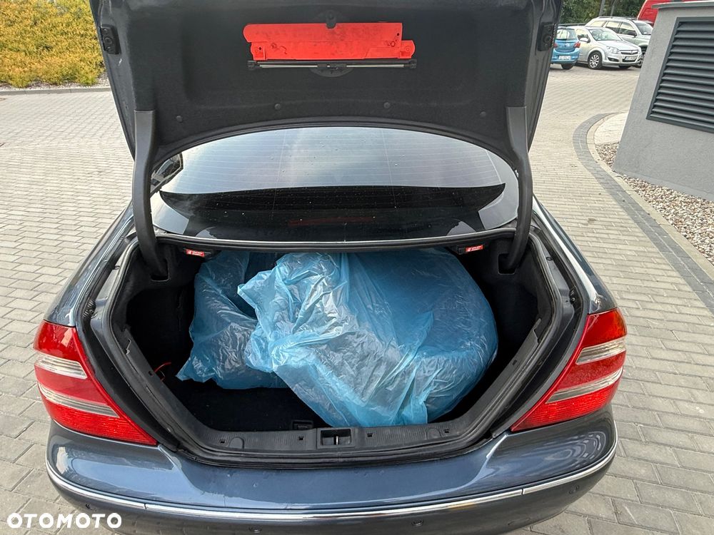 Mercedes-Benz CLK 320 - 16