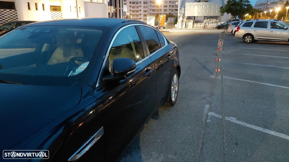 Jaguar XE - 6