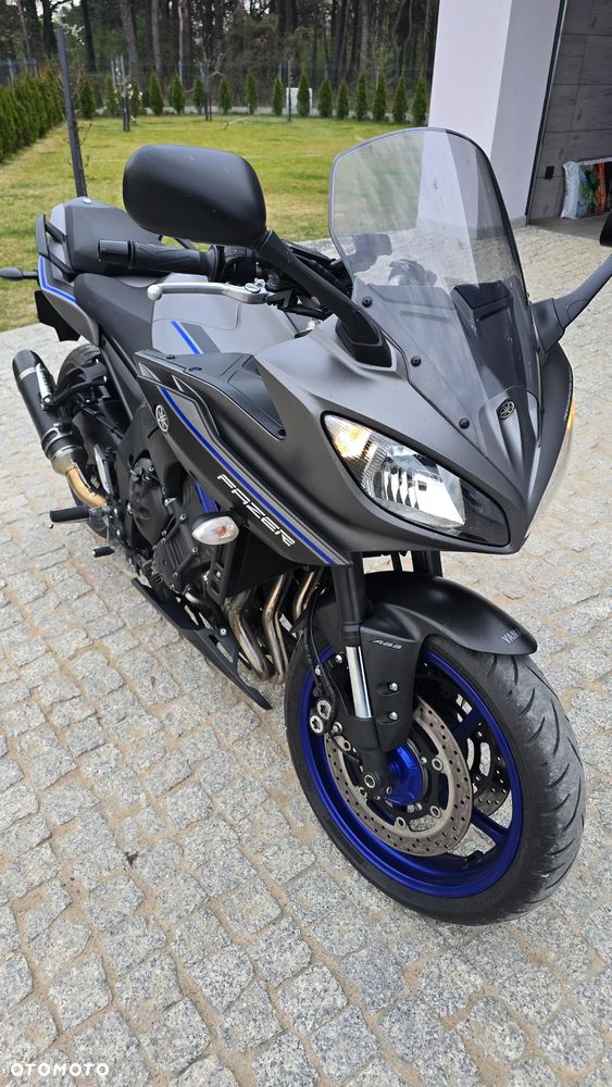 Yamaha FZ8 - 11