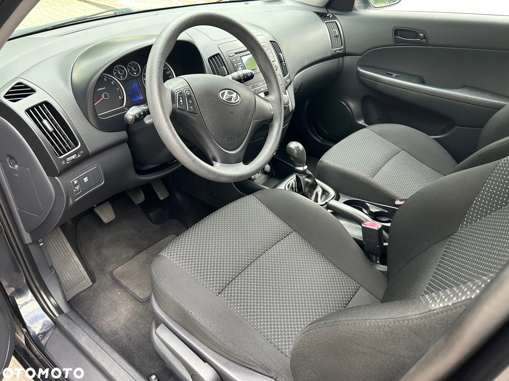 Hyundai i30 1.4 Base + - 5