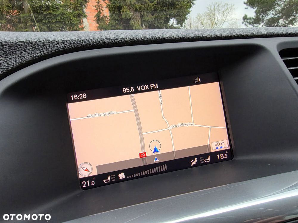 Volvo V60 T4 Geartronic R-Design - 17