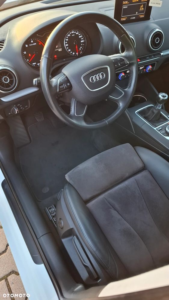 Audi A3 Sportback 2.0 TDI Attraction - 14