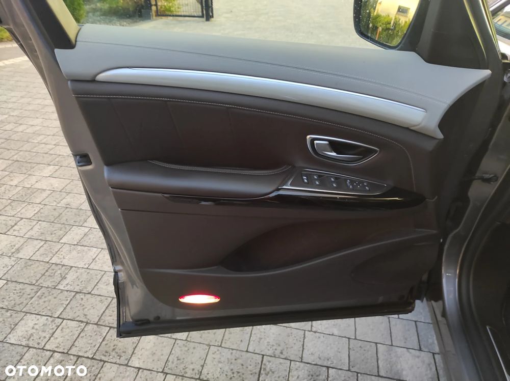 Renault Espace 1.6 dCi Energy Initiale Paris EDC - 23