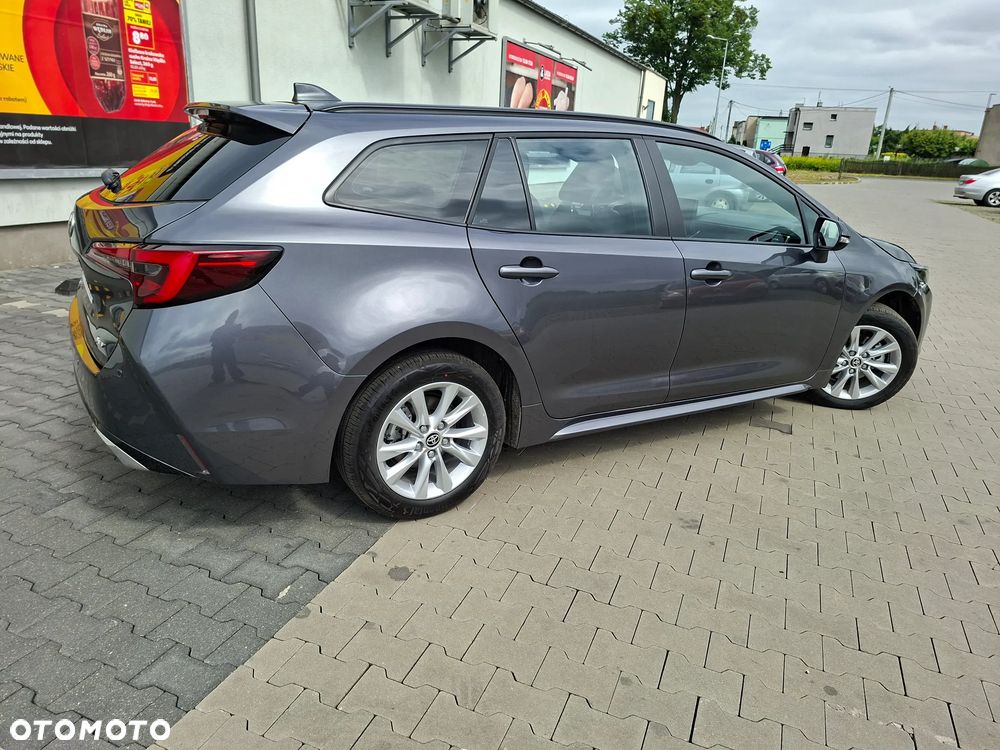 Toyota Corolla 1.8 Hybrid Active - 17