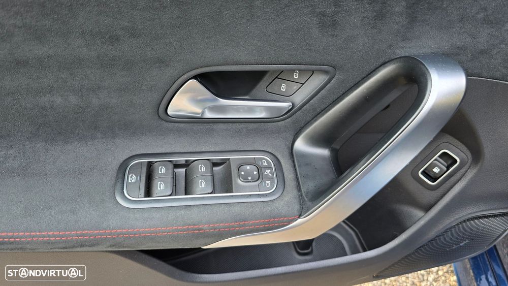 Mercedes-Benz CLA 250 - 9