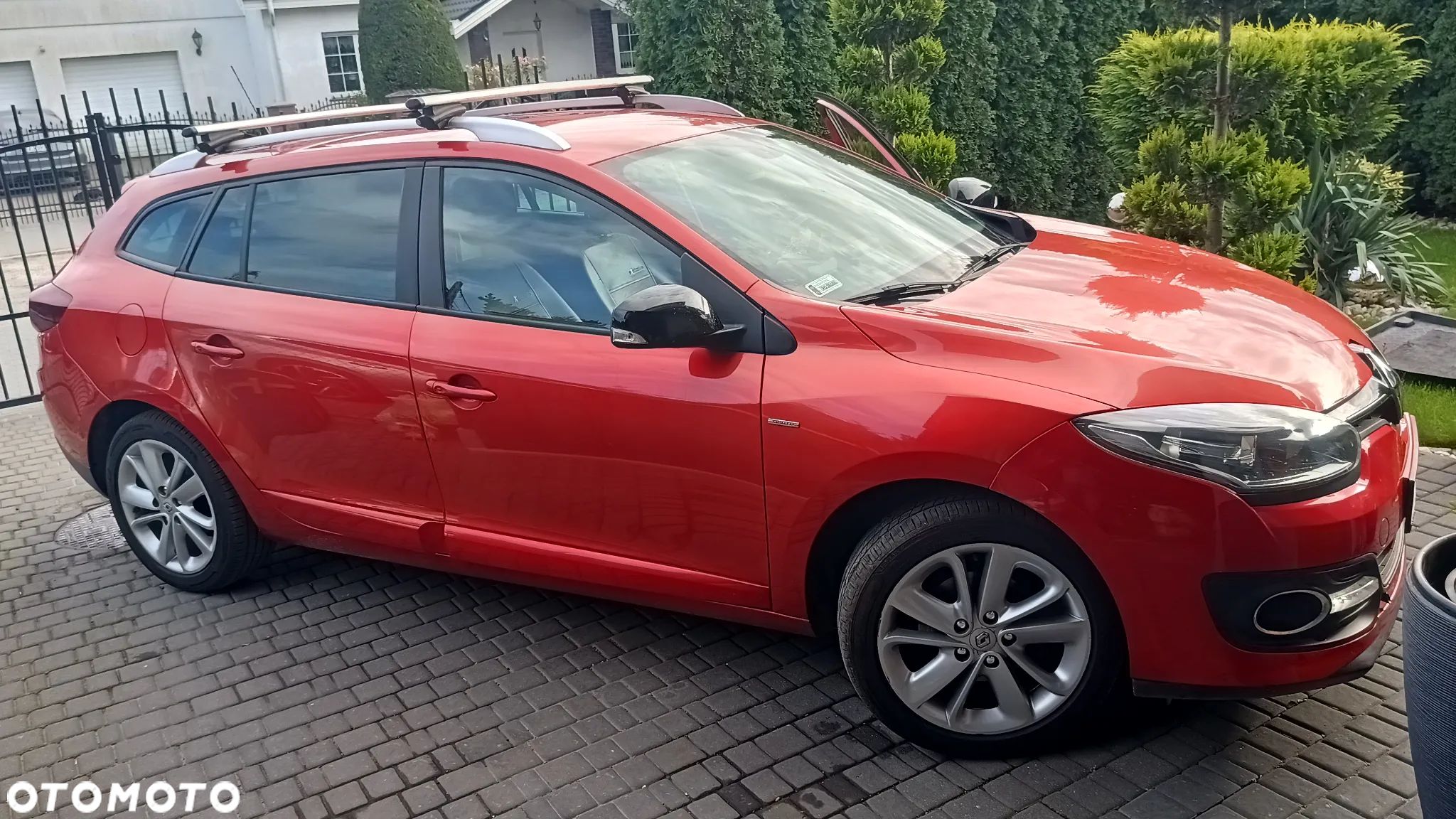 Renault Megane 1.2 16V TCe Limited EDC - 1