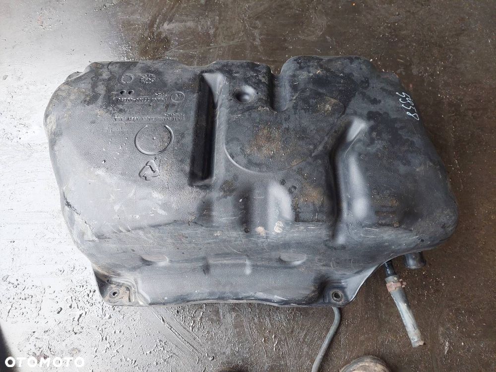 ZBIORNIK PALIWA  PŁYWAK PLASTIKOWY YARIS II LIFT 1.33 16V 77020-0D130 - 3