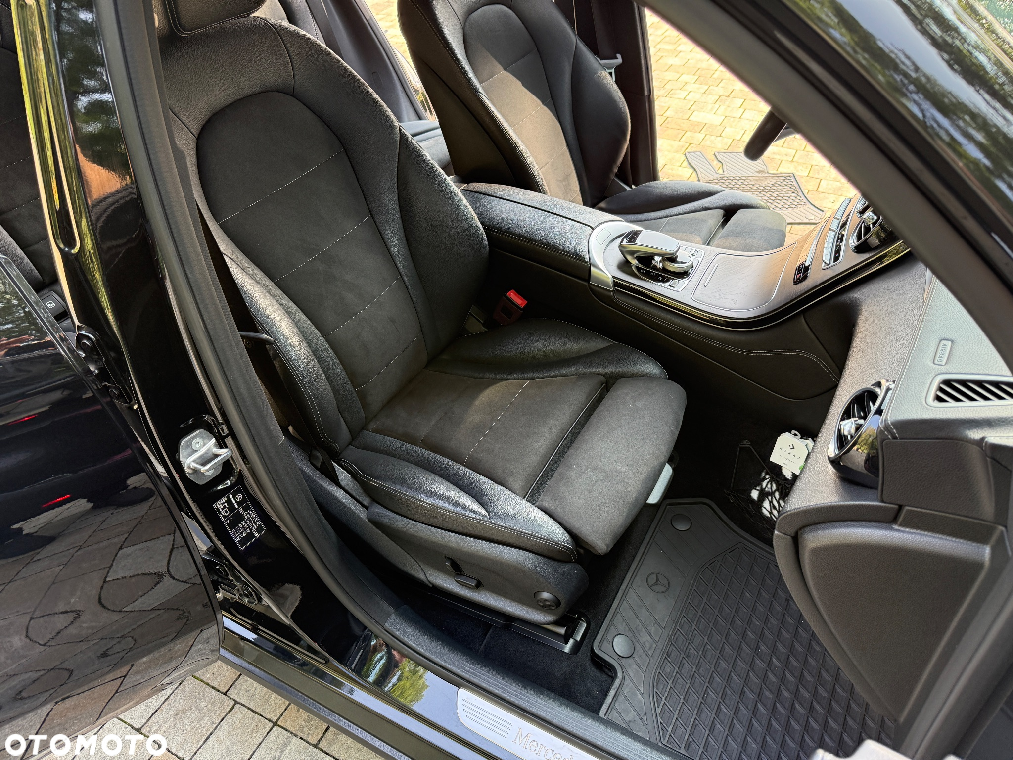 Mercedes-Benz GLC Coupe 250 4-Matic - 30