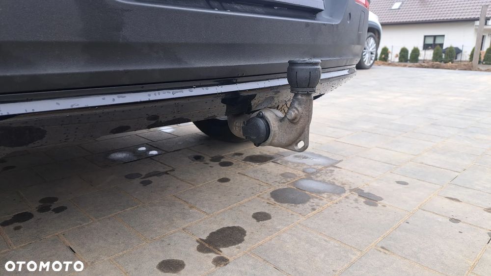 Volvo XC 40 B3 Plus Dark - 11