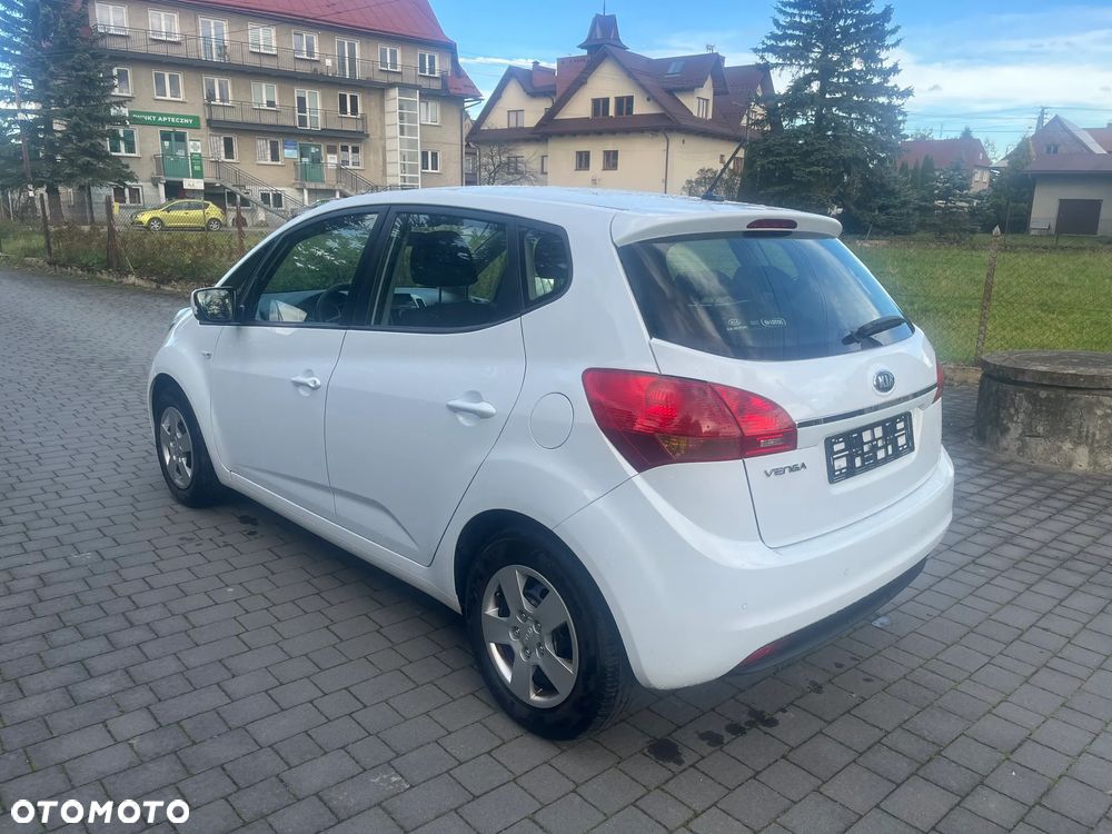 Kia Venga 1.4 Business Line - 4