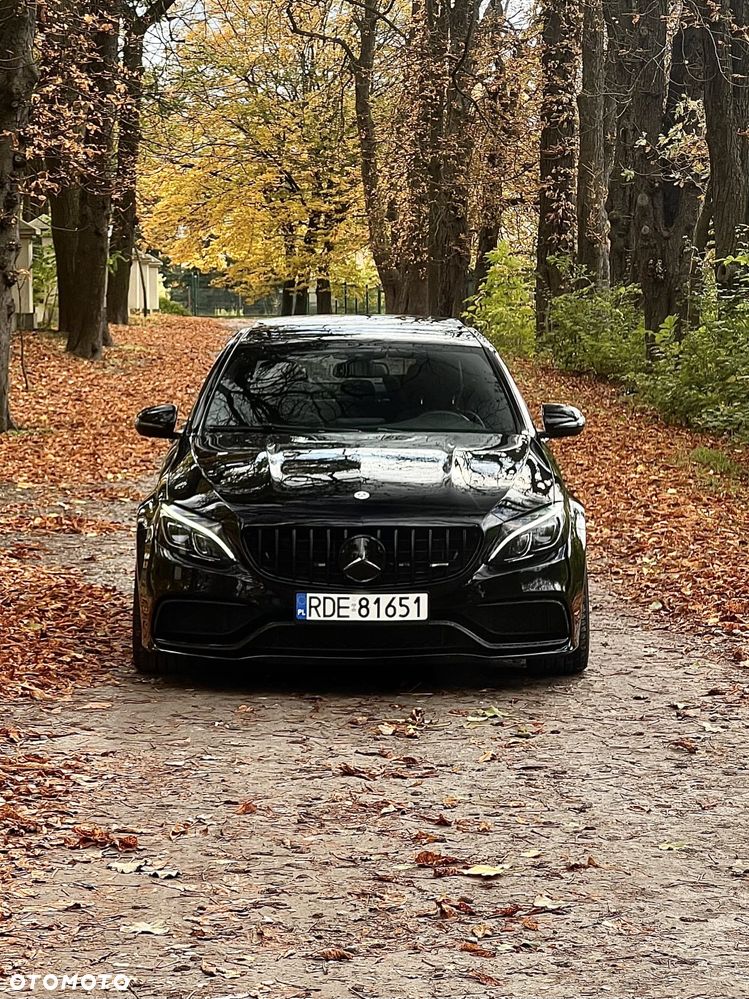 Mercedes-Benz Klasa C AMG 63 - 11
