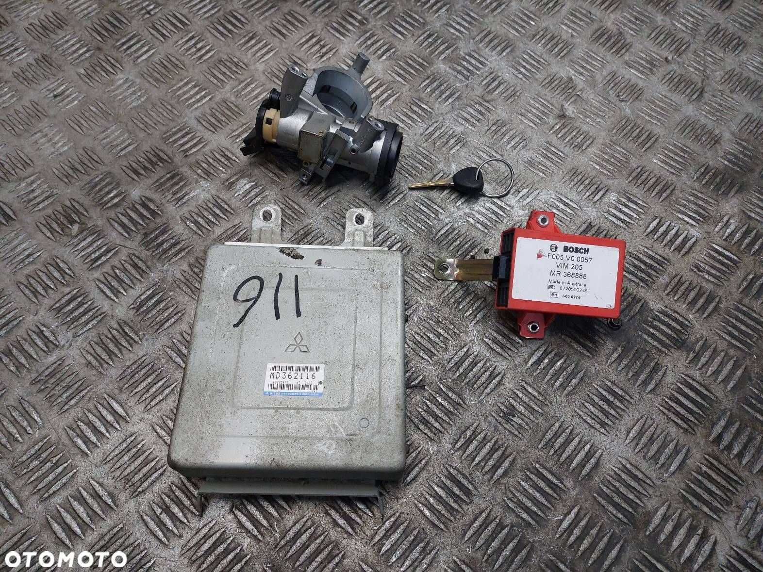 ZESTAW STARTOWY MITSUBISHI SPACE STAR I 1.8 GDI MD362116 MR368888 - 1