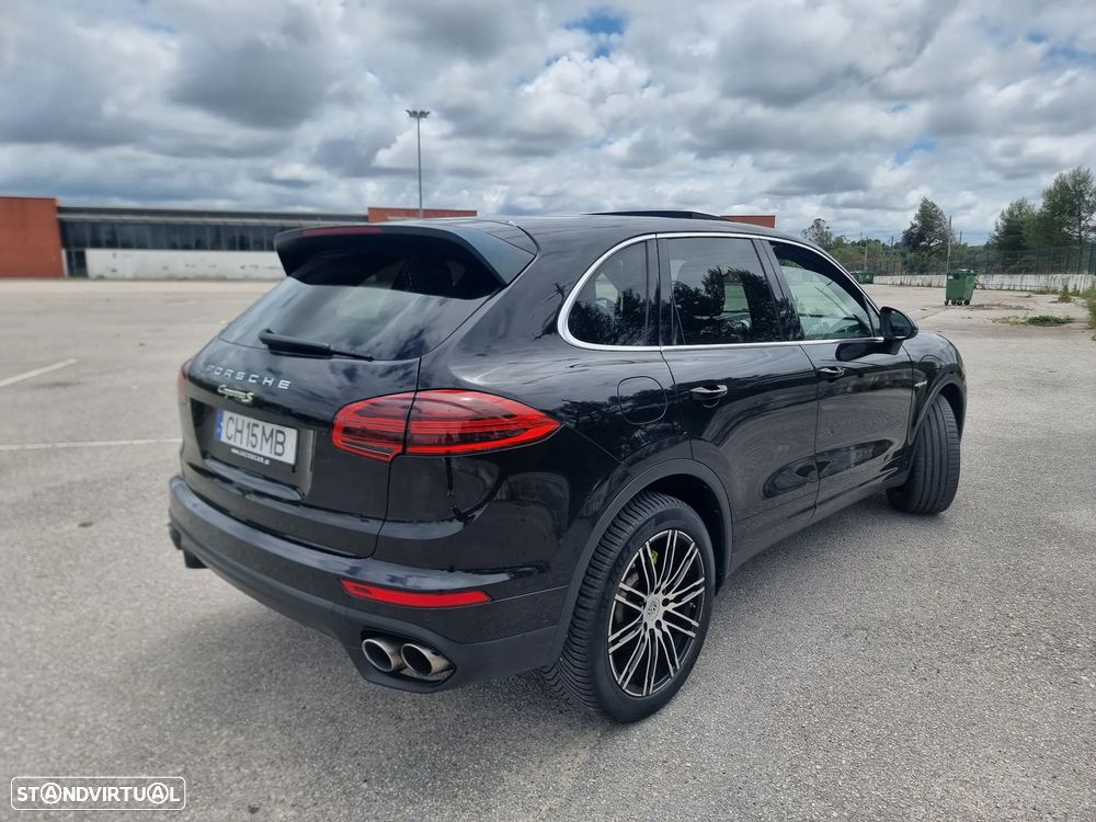 Porsche Cayenne S E-Hybrid - 6