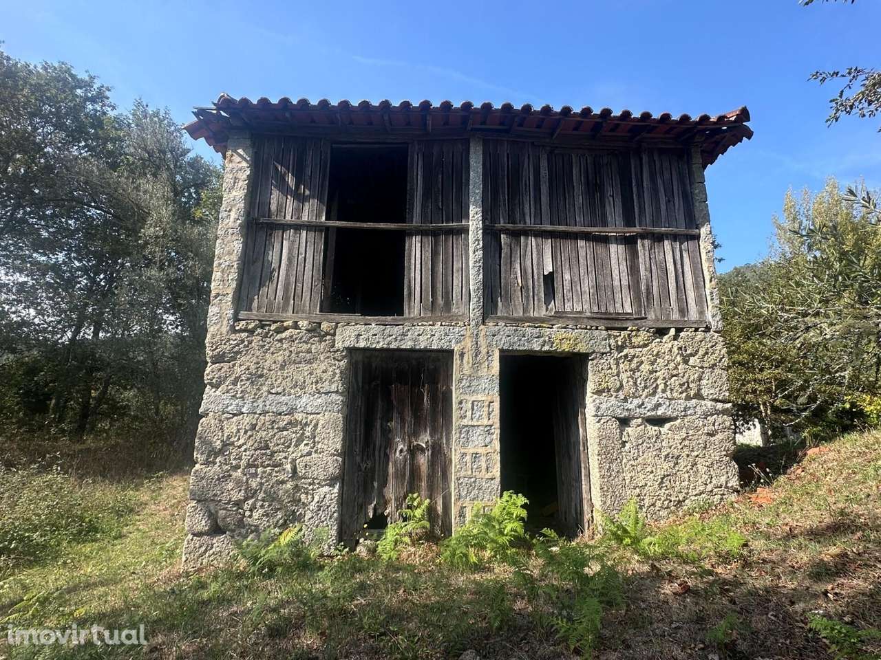 Quinta com 418m2 com Ruína de 48m2 para recuperar I Gondoriz -Terras d - Grande imagem: 2/52