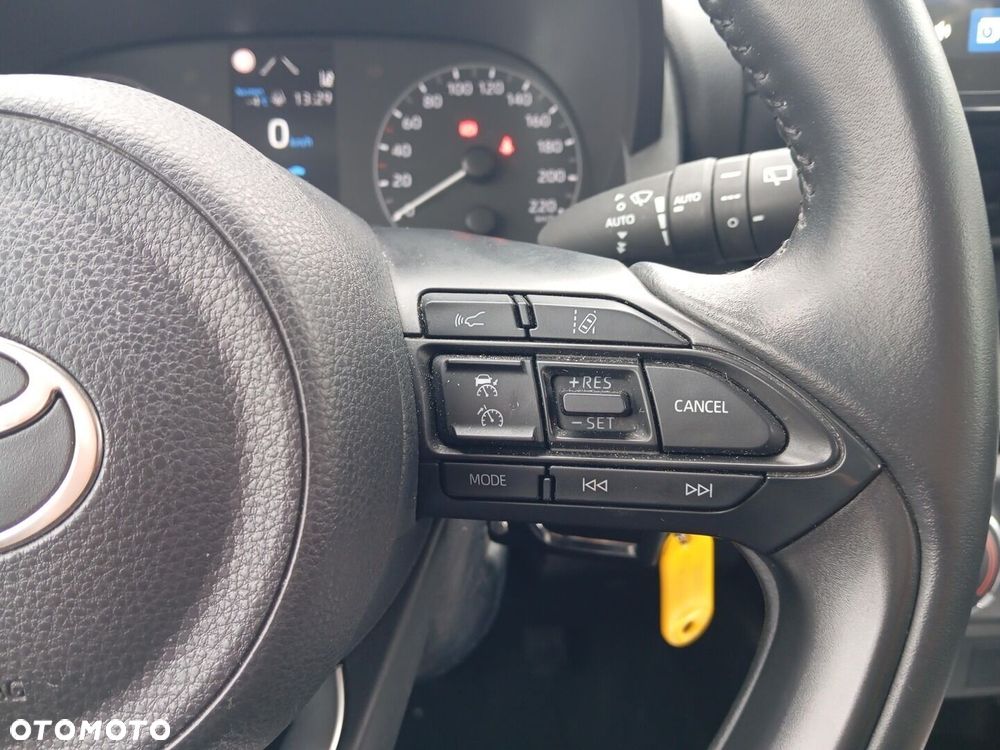 Toyota Yaris 1.5 Comfort - 22