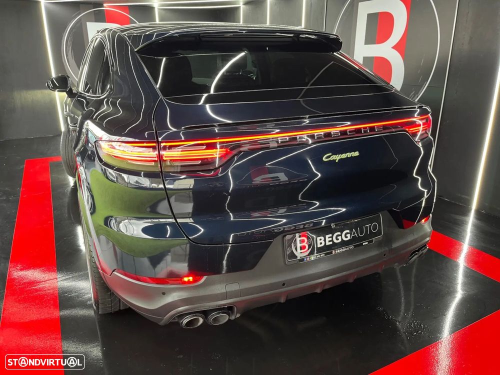 Porsche Cayenne Coupé E-Hybrid - 18