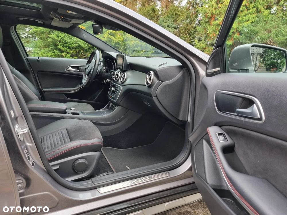 Mercedes-Benz GLA - 7