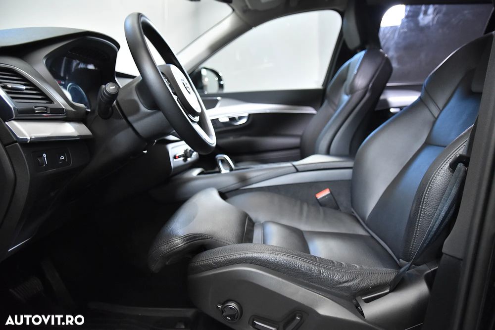 Volvo XC 90 - 23