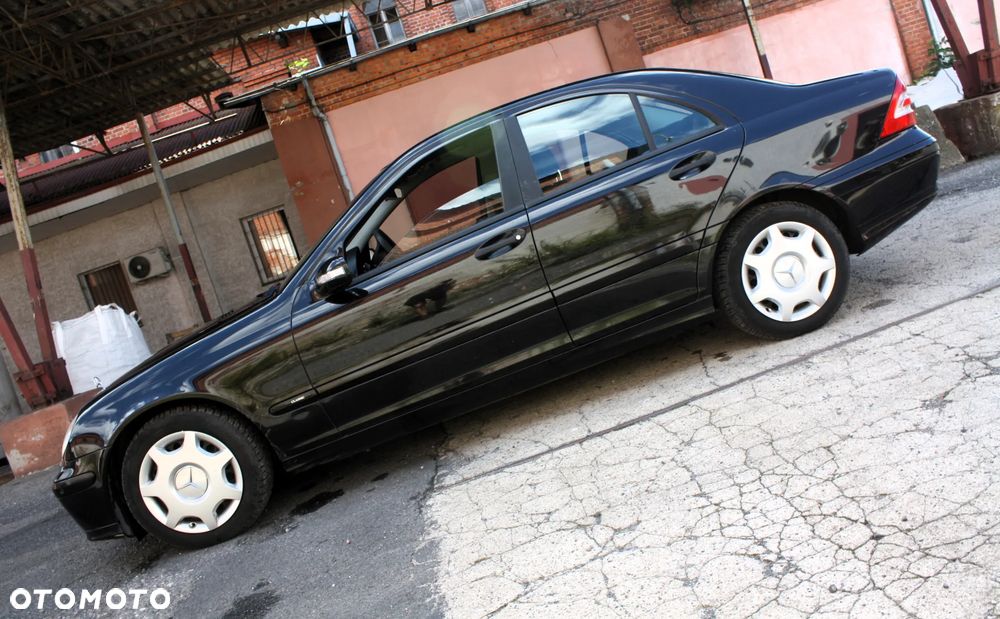 Mercedes-Benz Klasa C 220 CDI Classic - 5