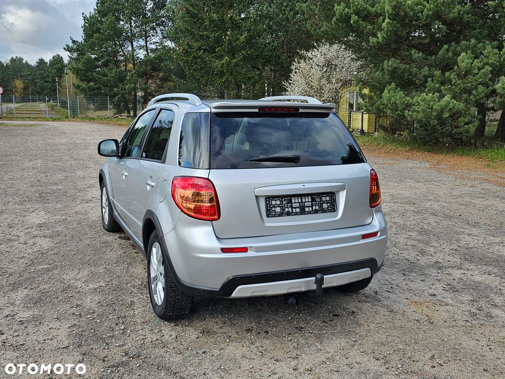Suzuki SX4 2.0 DDiS 4x2 Comfort - 10