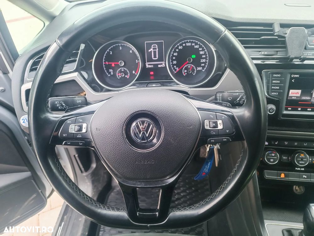Volkswagen Touran 2.0 TDI SCR DSG Comfortline - 14