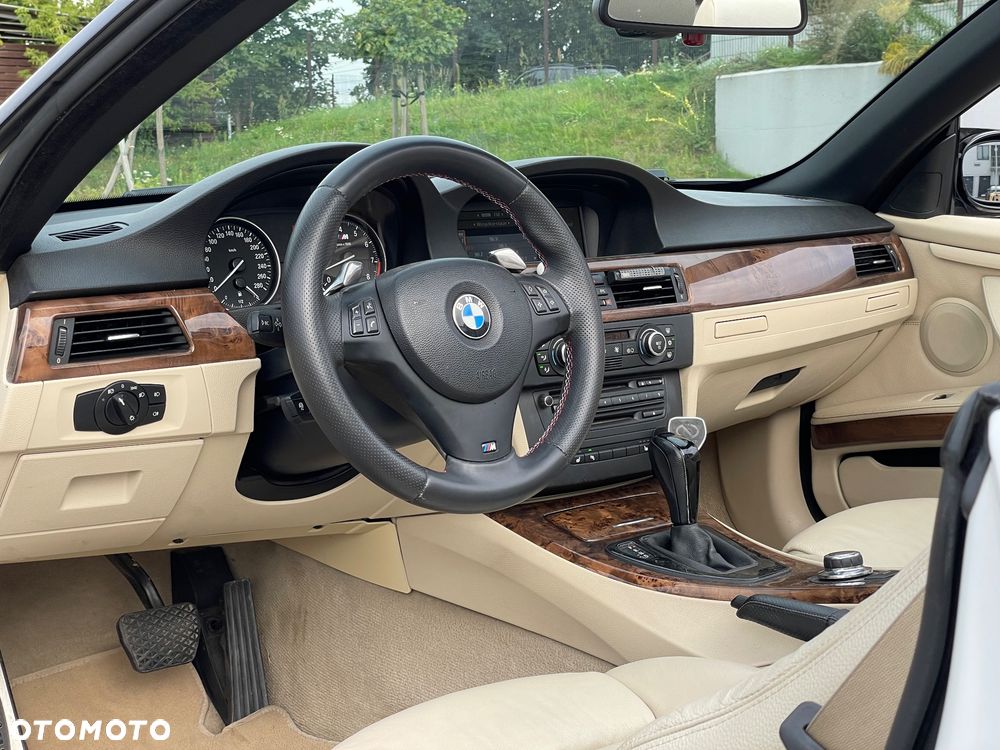 BMW Seria 3 330i M Sport Edition - 15