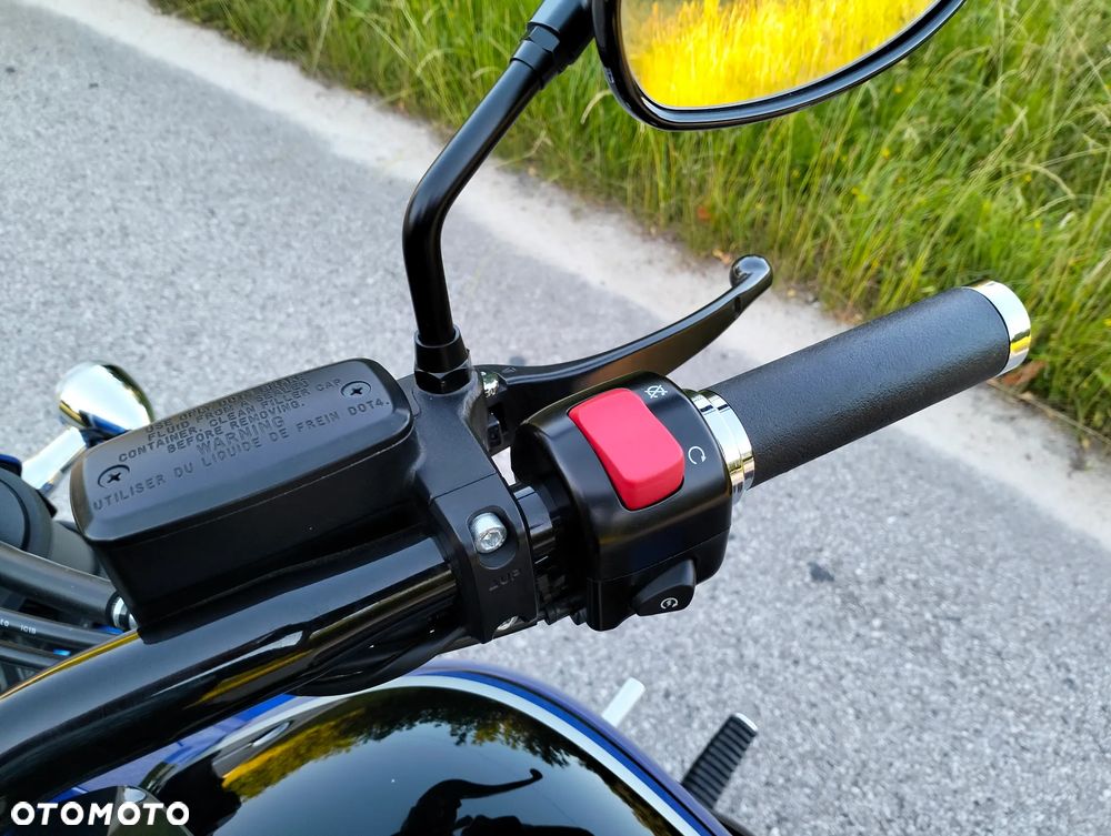 Suzuki Boulevard - 17