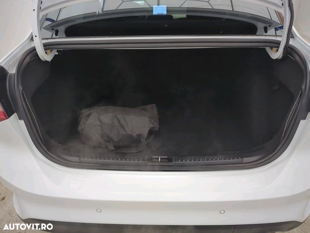 Ford Focus 1.0 EcoBoost Connected - 10