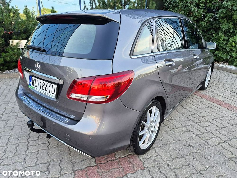 Mercedes-Benz Klasa B 180 Urban - 19