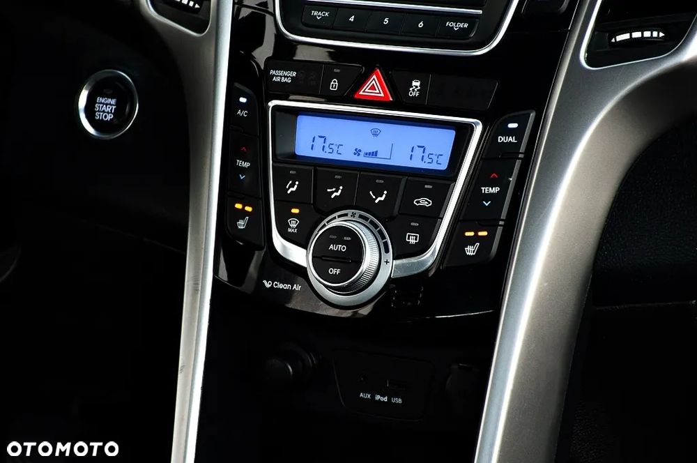 Hyundai i30 1.6 CRDi Premium - 29