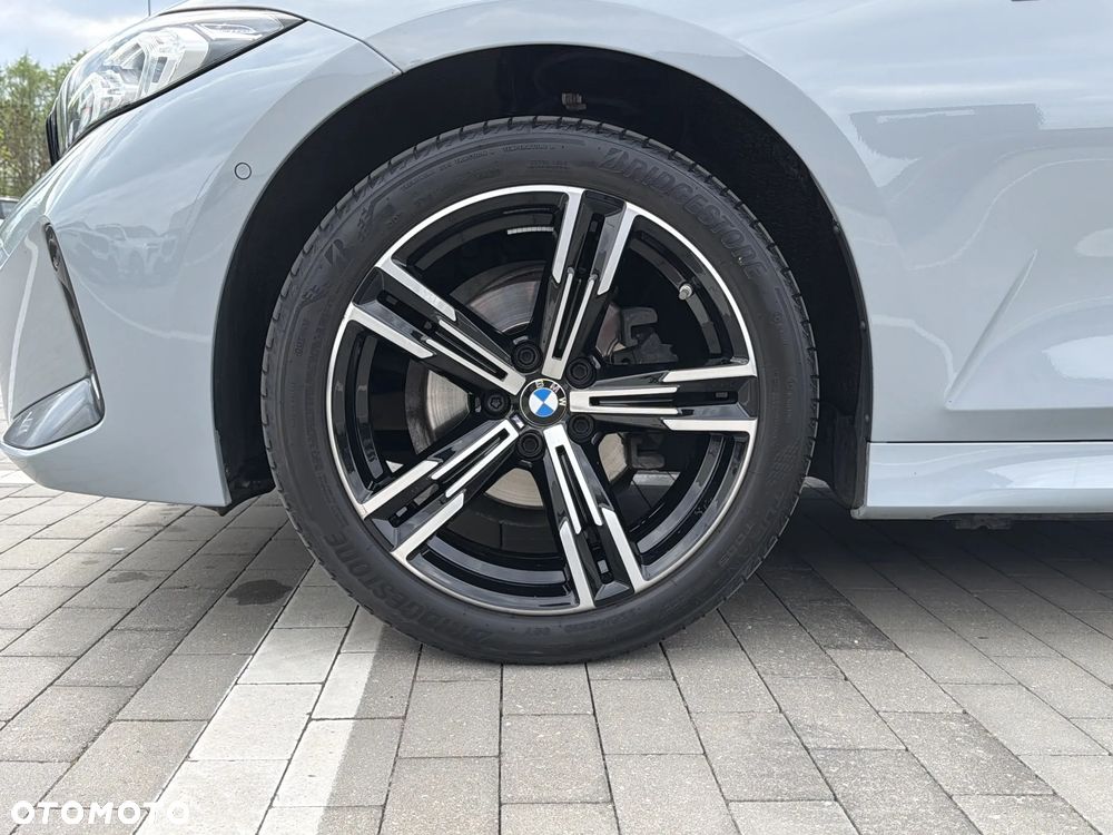 BMW Seria 3 318i M Sport - 10