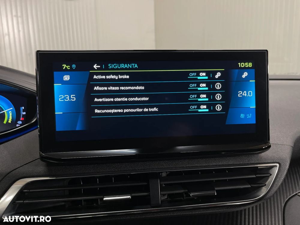 Peugeot 3008 Hybrid 225 e-EAT8 Allure Pack - 21