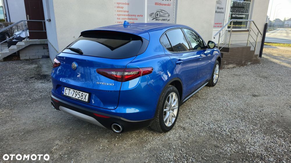 Alfa Romeo Stelvio 2.0 Turbo Executive Q4 - 12