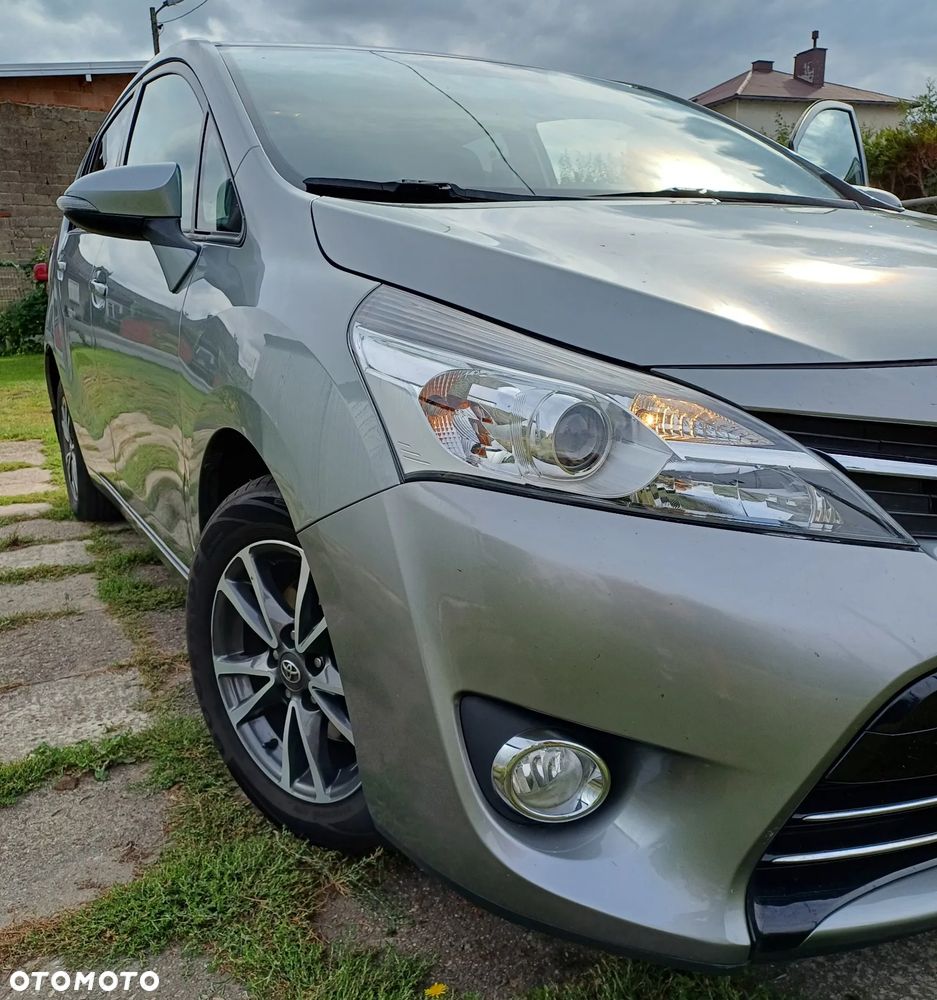 Toyota Verso 1.8 7-Sitzer Life - 16
